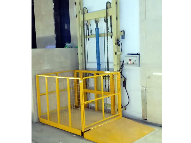 導軌式升降貨梯