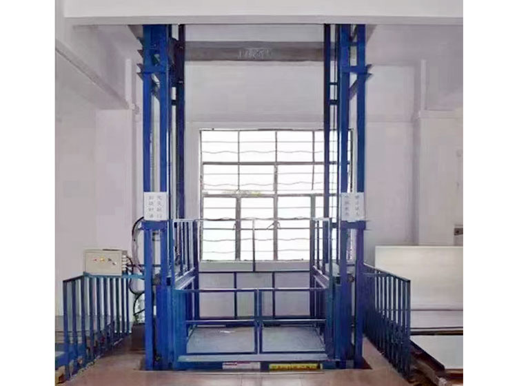 導(dǎo)軌式升降貨梯